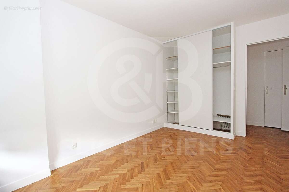 Appartement à VERSAILLES