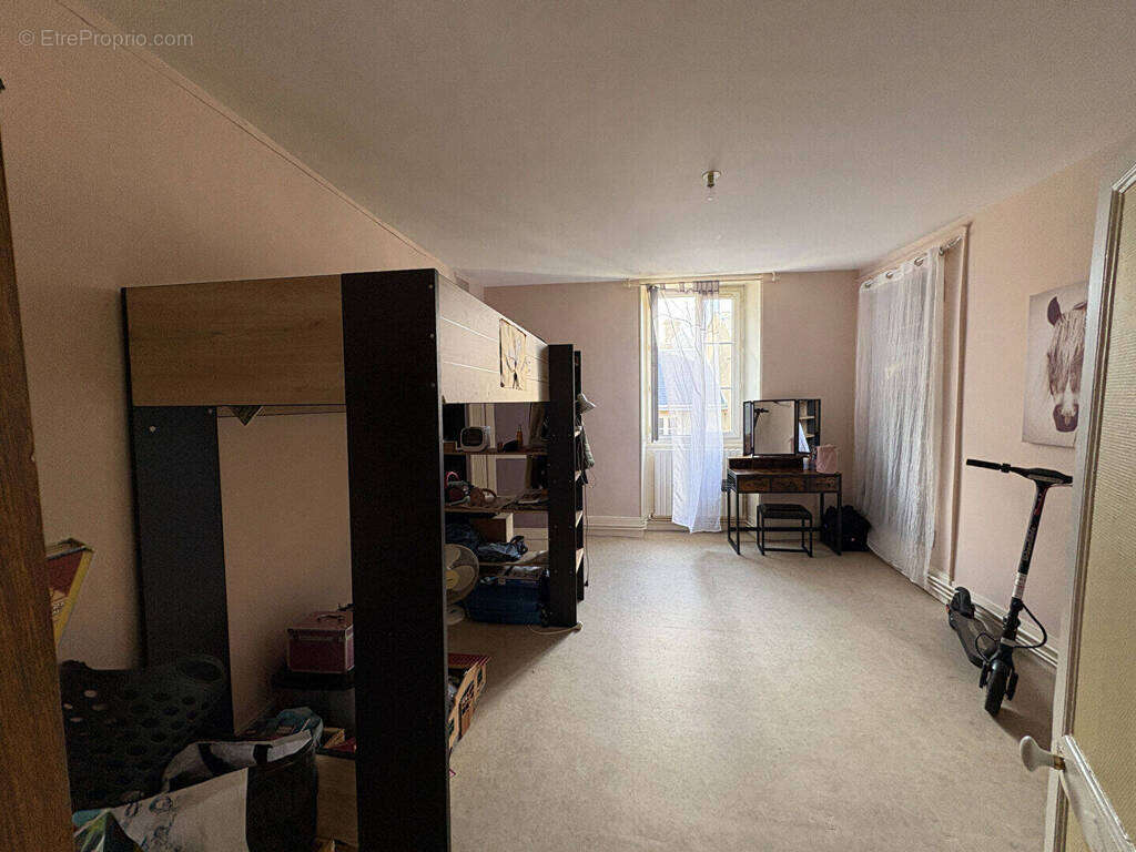 Maison à ARGENTON-SUR-CREUSE