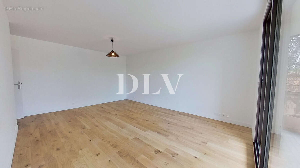 Appartement à SAINT-MAUR-DES-FOSSES