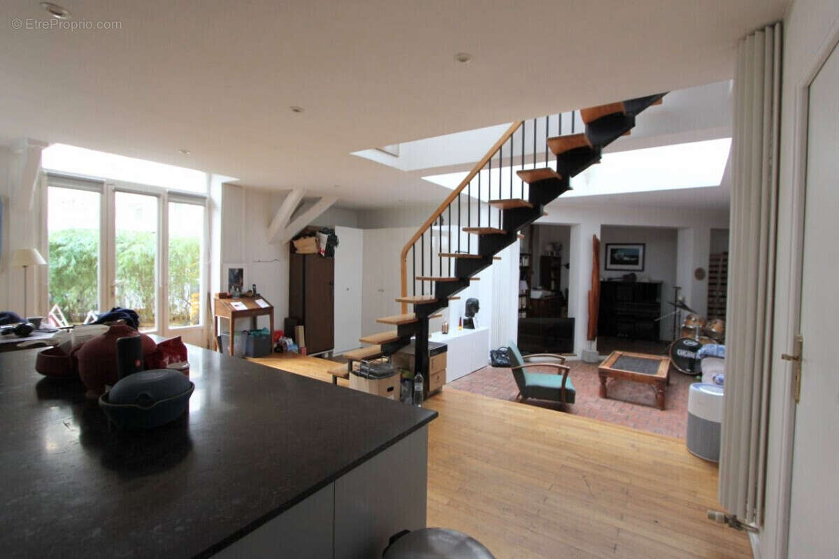 Maison à PARIS-19E