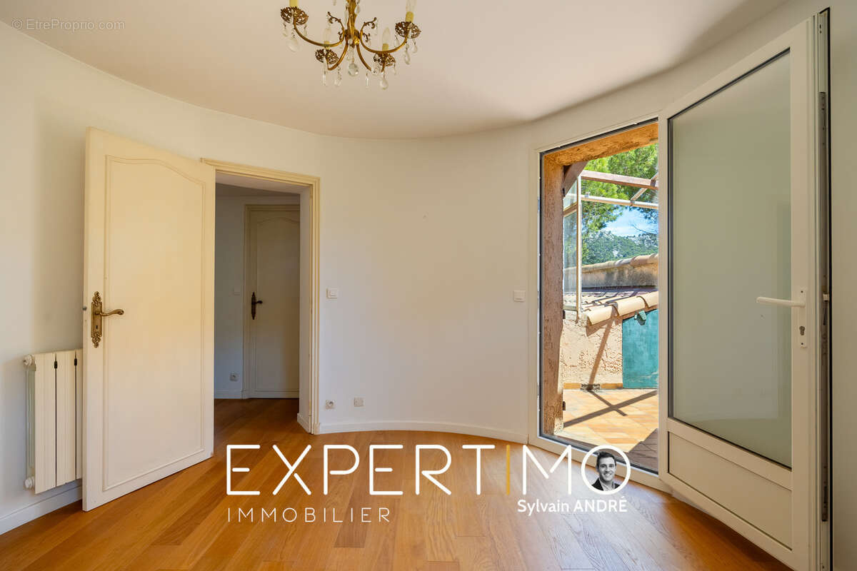 Maison à MARSEILLE-9E