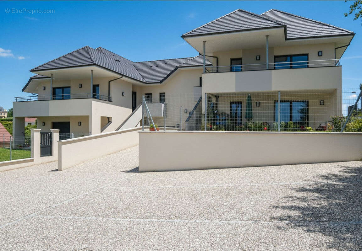 Photo 8 - Appartement à SAUVAGNON