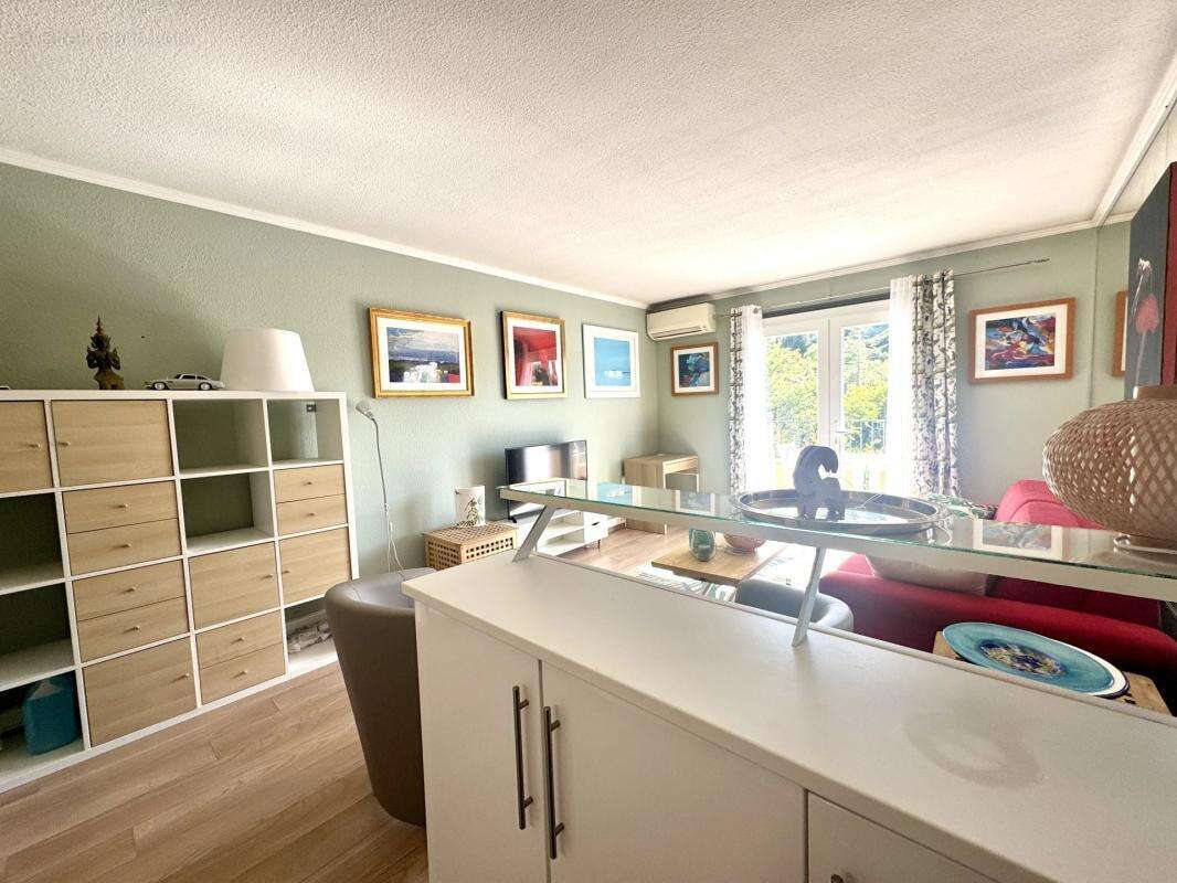 Appartement à VALBONNE