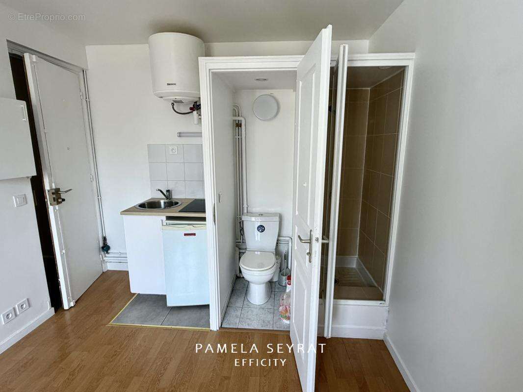 Appartement à PARIS-15E
