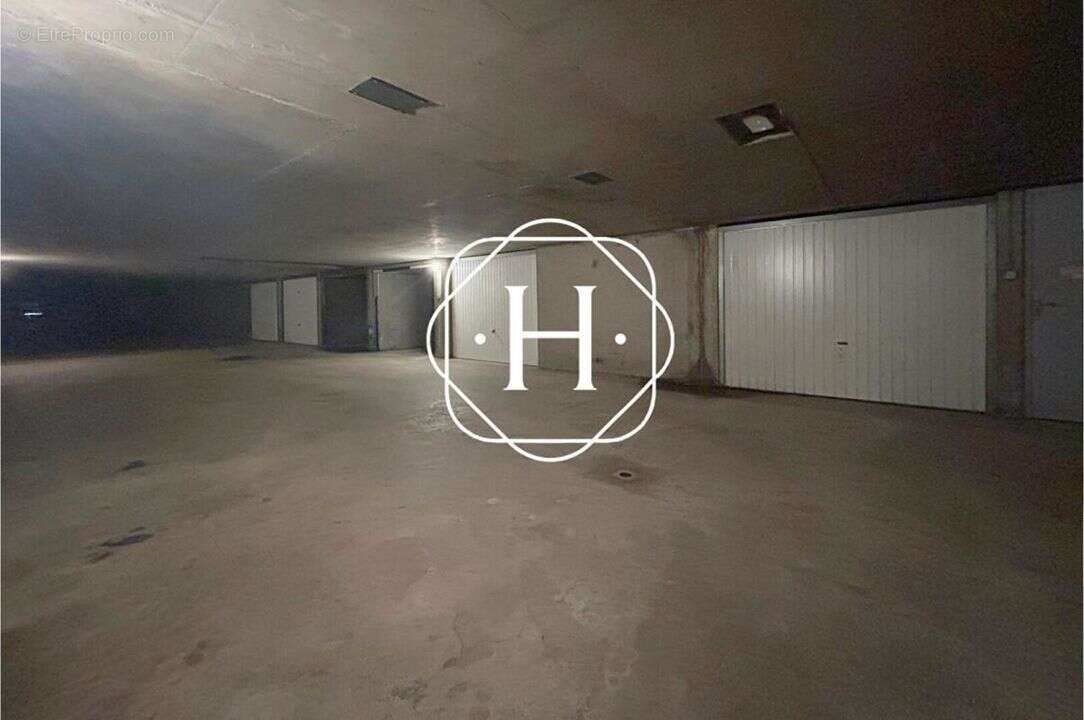 Parking à BOURG-EN-BRESSE