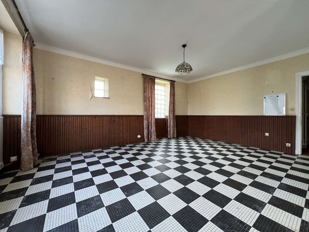 Maison à SAINT-JACUT-DE-LA-MER