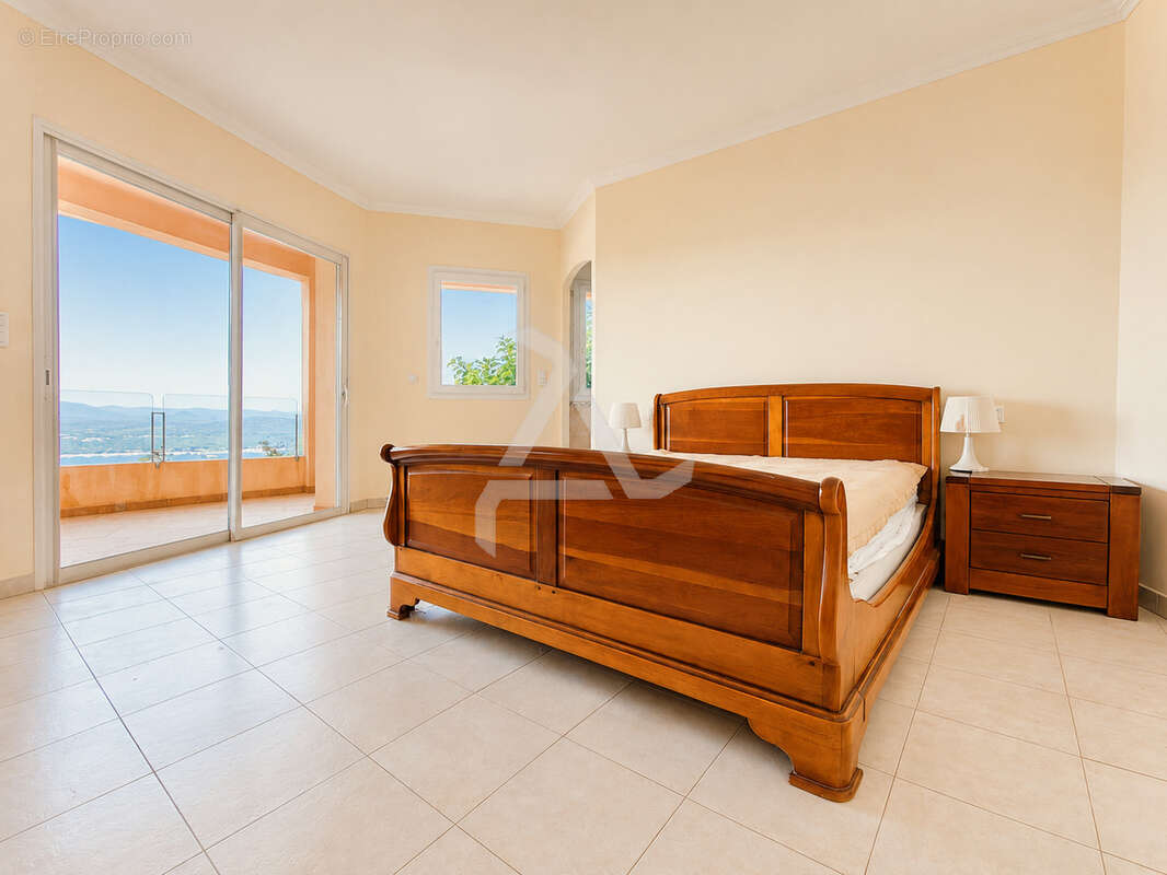 Dans le domaine très exclusif de « marina di fiori » à porto-vecchio villa d’exeption de 354m2 - photo 48