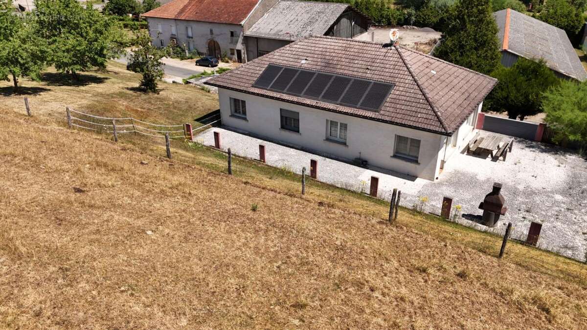 Bazoilles-et-Ménil (88500) - photo 2