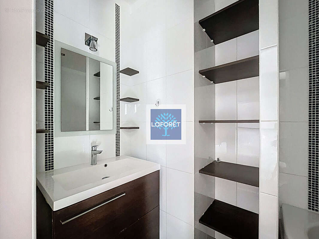 Maison à SAINT-SEURIN-DE-BOURG