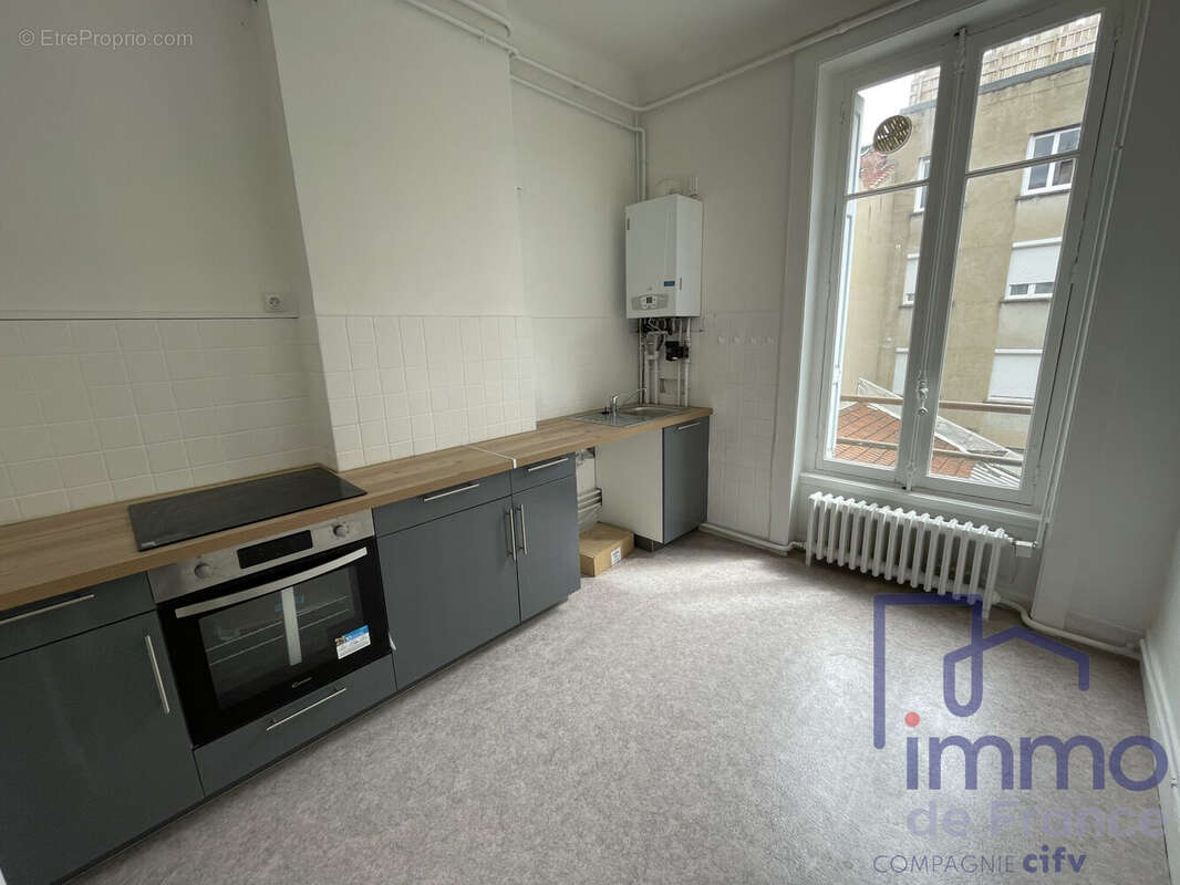 Appartement à SAINT-ETIENNE