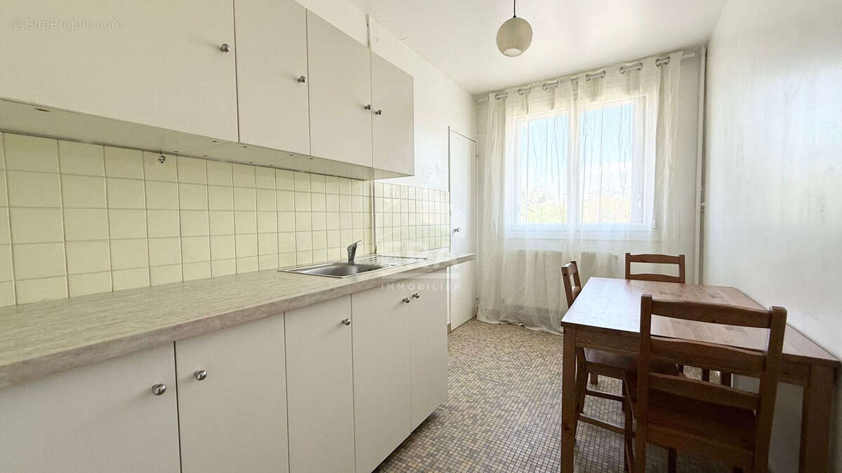 Appartement à CORBEIL-ESSONNES