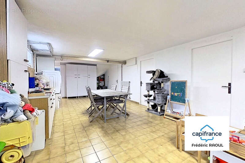 Maison à IS-SUR-TILLE