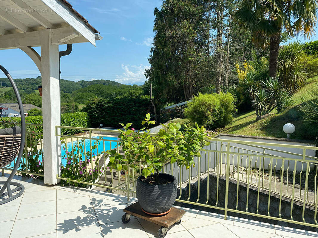 Maison à OLORON-SAINTE-MARIE