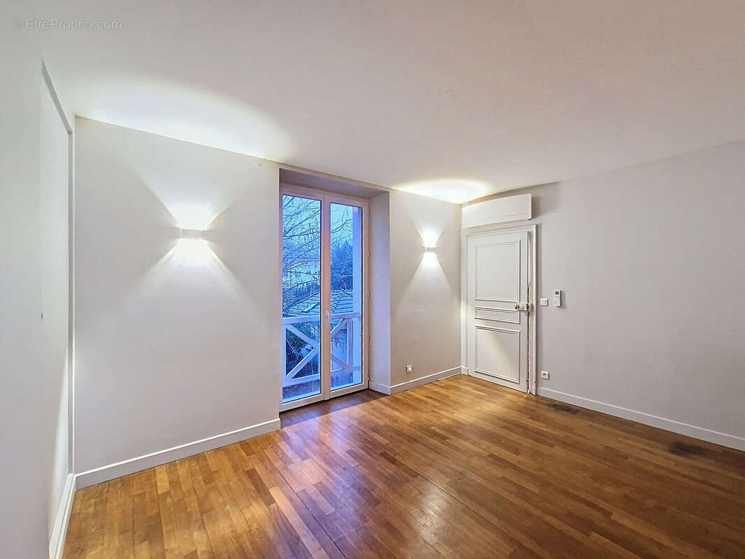 Maison à MEULAN