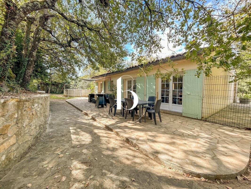 Maison à VALLON-PONT-D'ARC