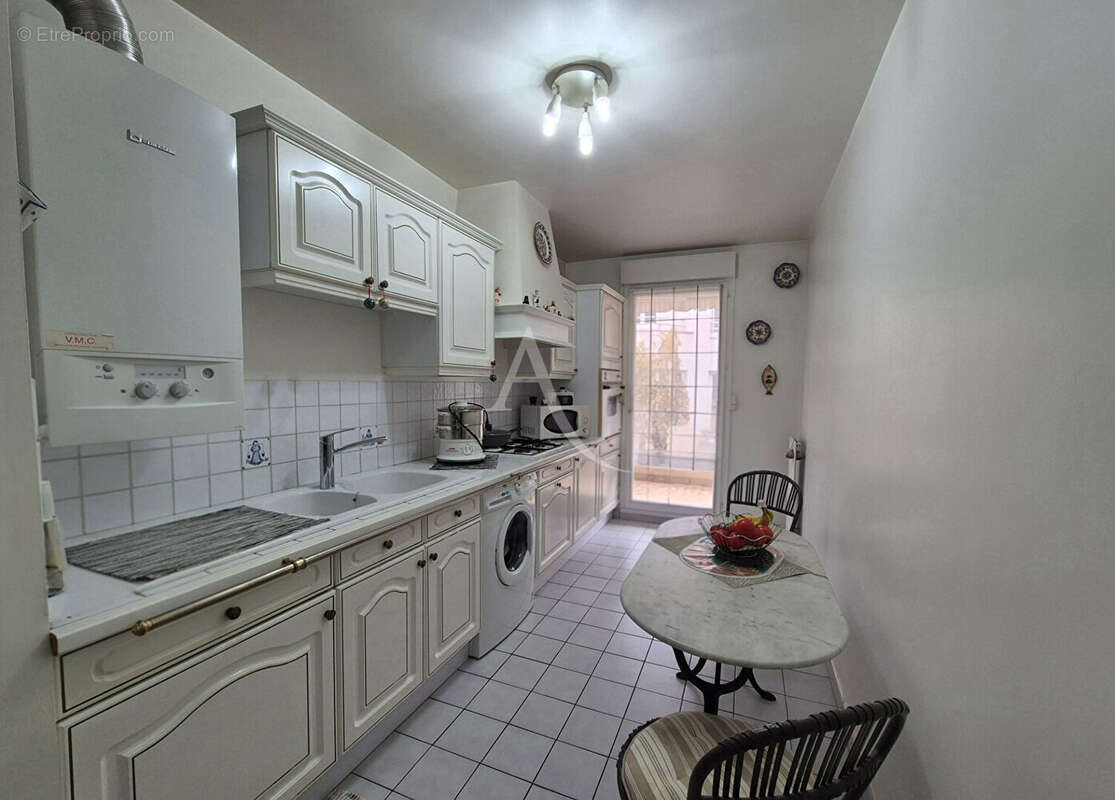 Appartement à LE PLESSIS-TREVISE