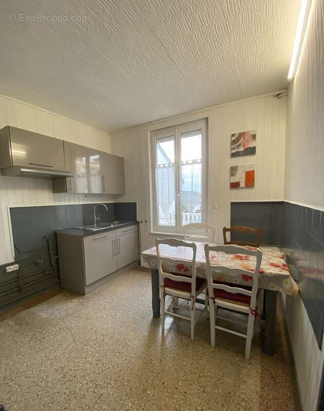 Maison à CHAMPIGNEULLES