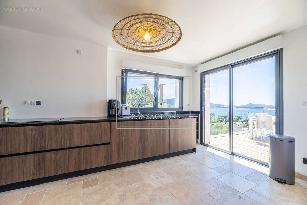 Maison à PORTO-VECCHIO
