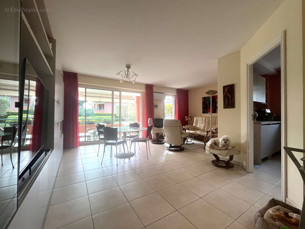 Appartement à SAINT-RAPHAEL