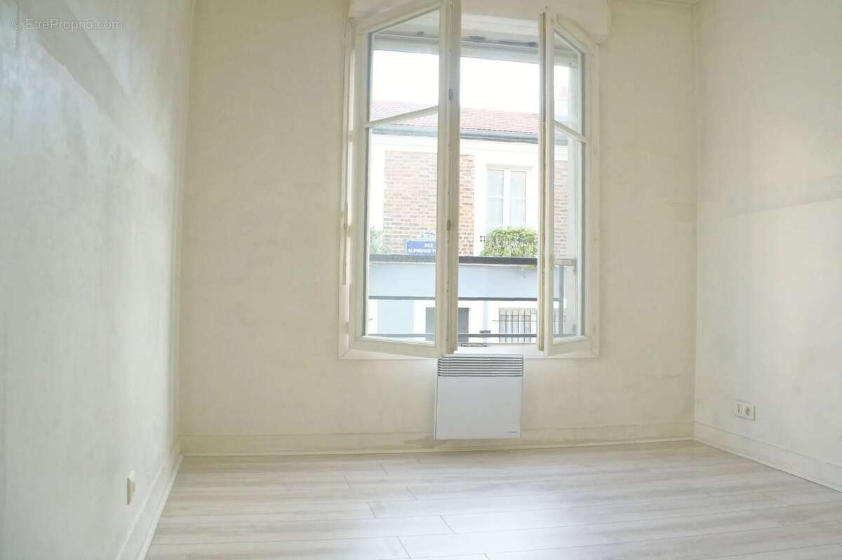 Appartement à PARIS-20E