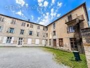 Bâti central + aile droite à réhabiliter - Appartement à BELLAC
