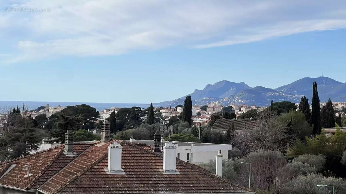 Appartement à LE CANNET