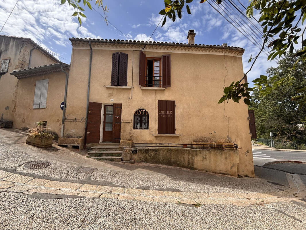Maison à JOUQUES