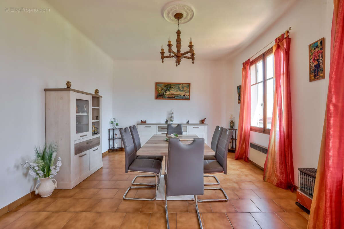 Maison à CAGNES-SUR-MER