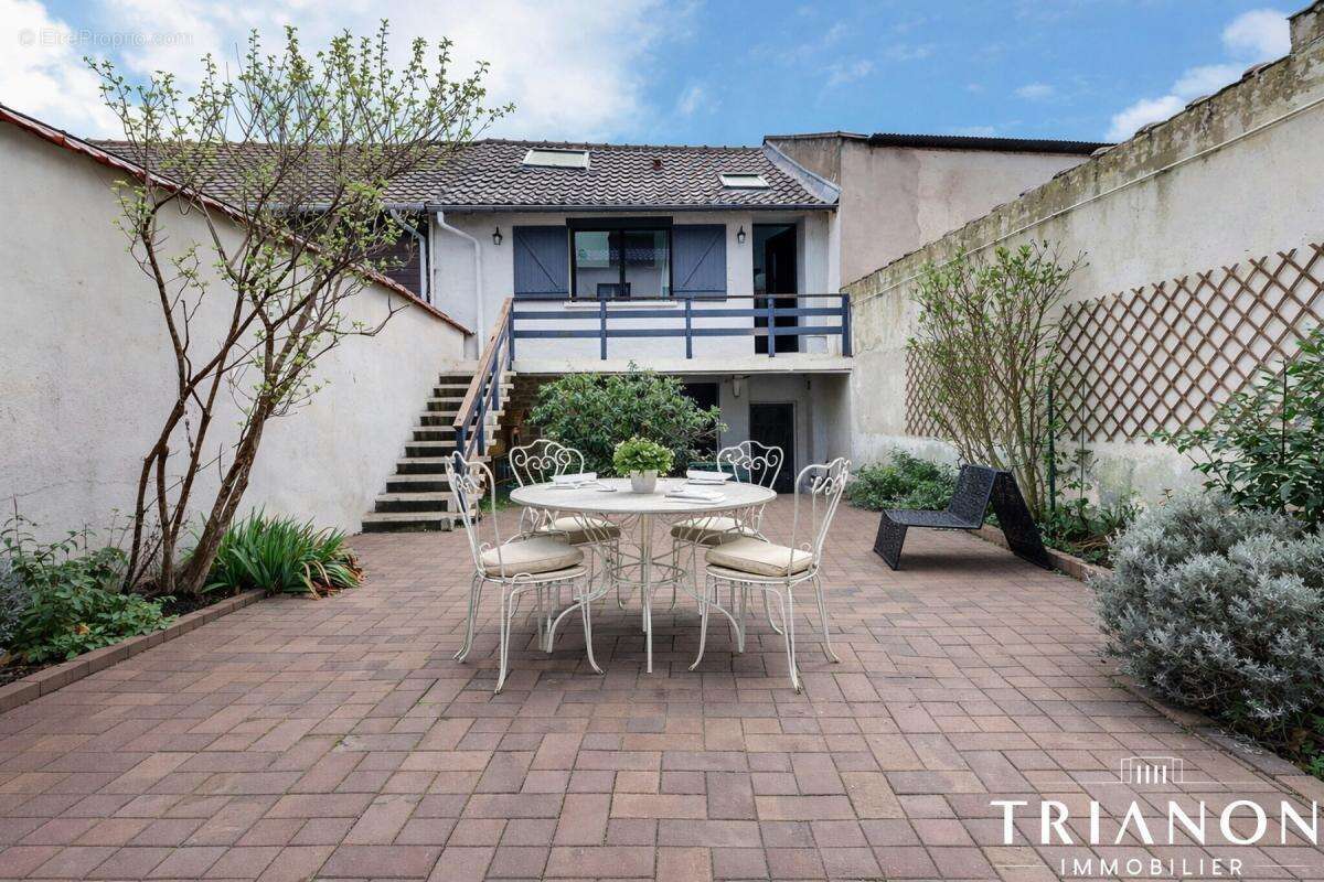 Maison à CARRIERES-SOUS-POISSY