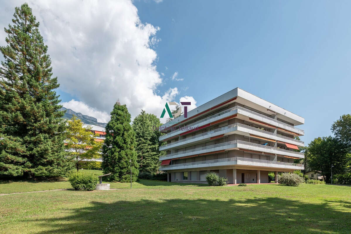 Appartement à MEYLAN