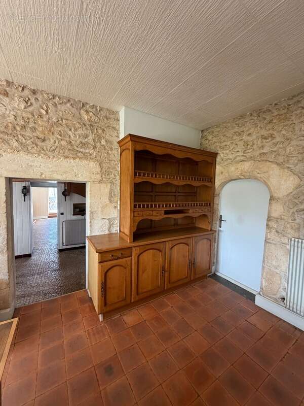 Maison à AGRIS