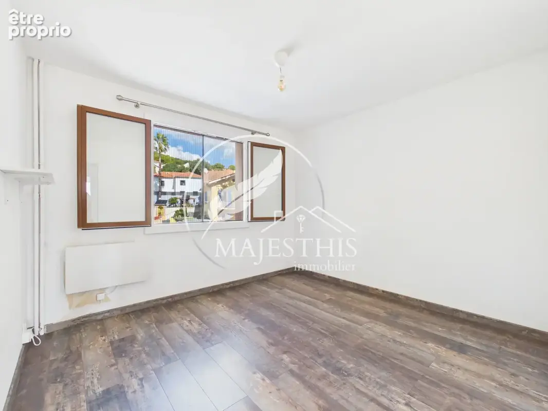 Beau t4 de 76,52m2 + parking + cave a toulon est - photo 6