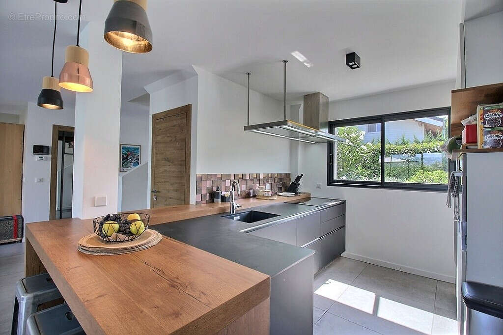 Maison à BRENTHONNE