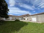 Photo 1 - Maison à SAINT-PERDOUX
