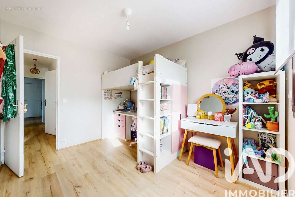Photo 5 - Appartement à VAUJOURS