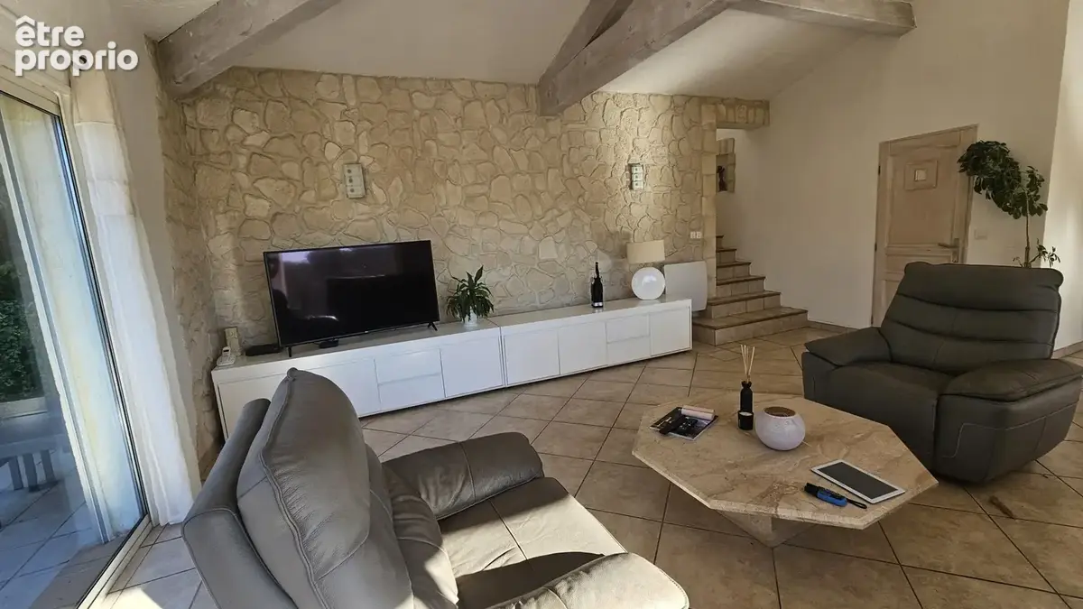 FREJUS, superbe villa avec piscine dans domaine sécurisé - photo 11
