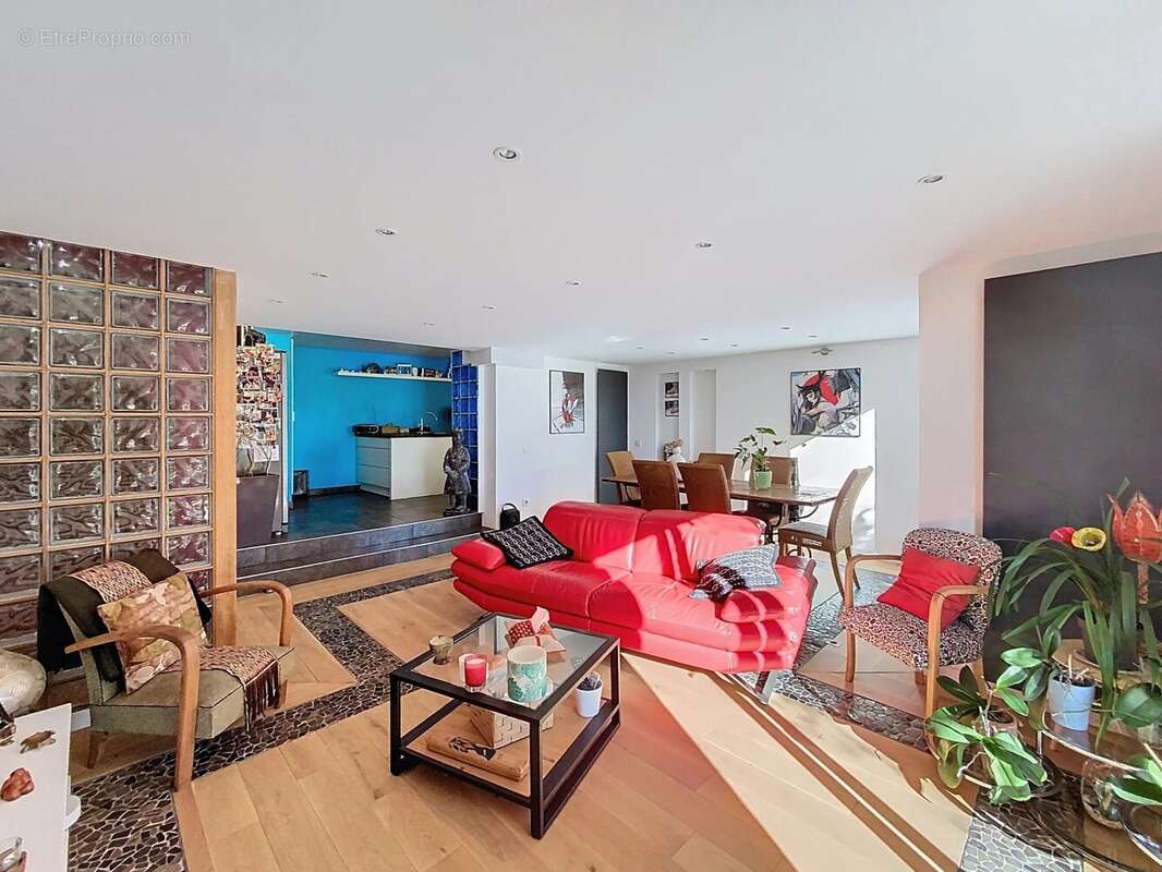 Appartement à GATTIERES