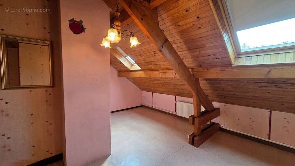 Maison à AUDINCOURT