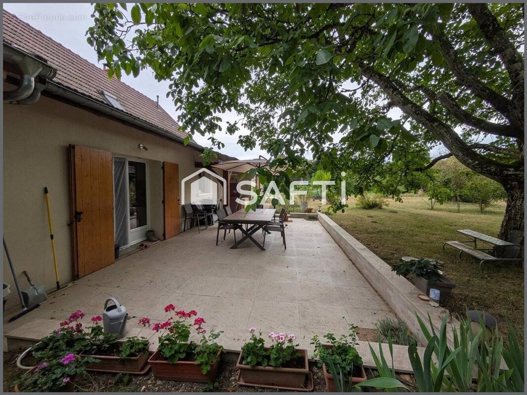 Photo 1 - Maison à AUTHUMES