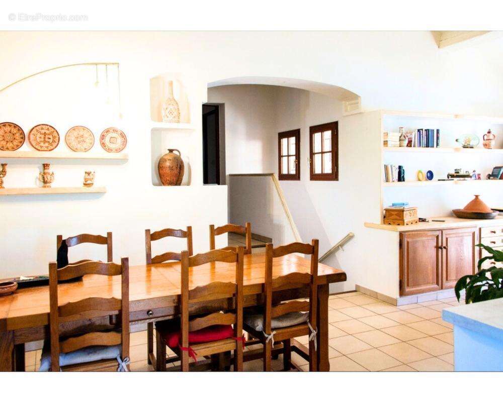 Maison à PLAN-DE-LA-TOUR