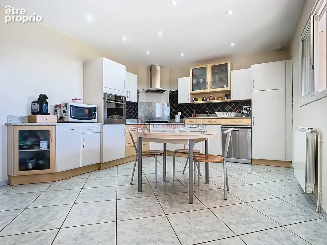 Boulieu-les-Annonay, maison individuelle de plain-pied, autoconsommation, sur une parcelle de 2080m2 plate. - photo 9