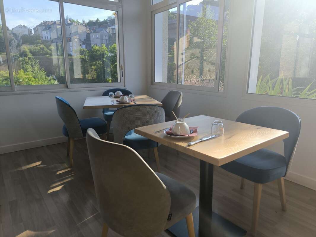 Murs d'un hôtel-restaurant à vendre UZERCHE (19) - photo 9
