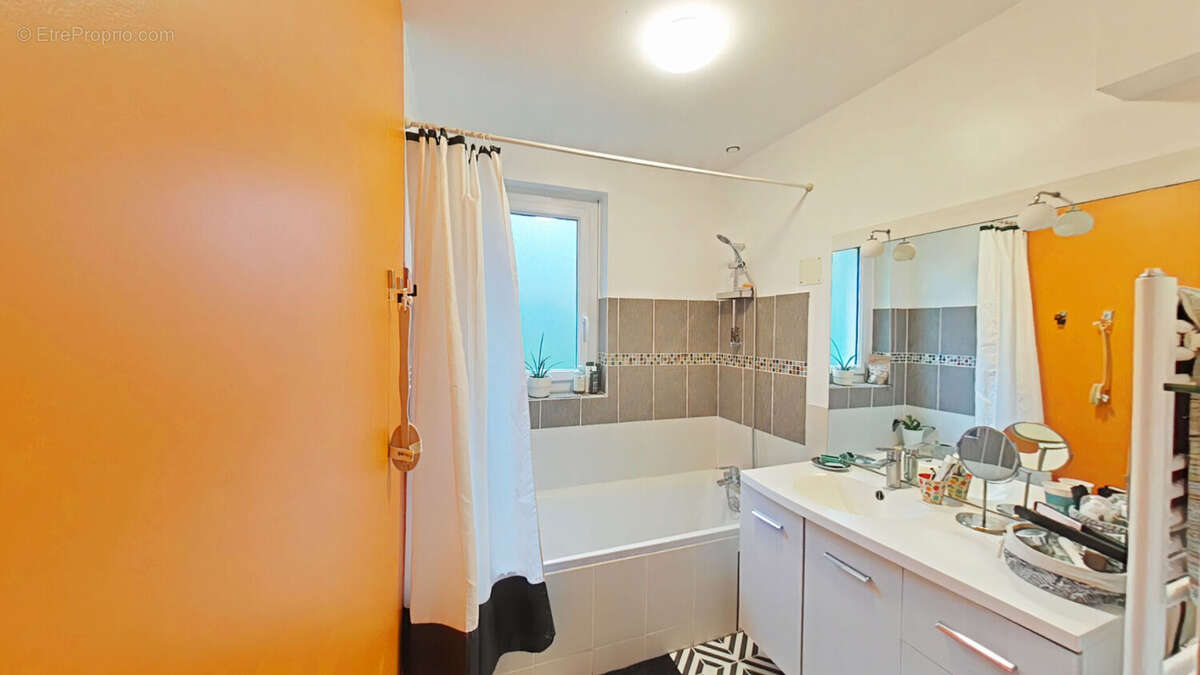 Maison à JOUE-LES-TOURS