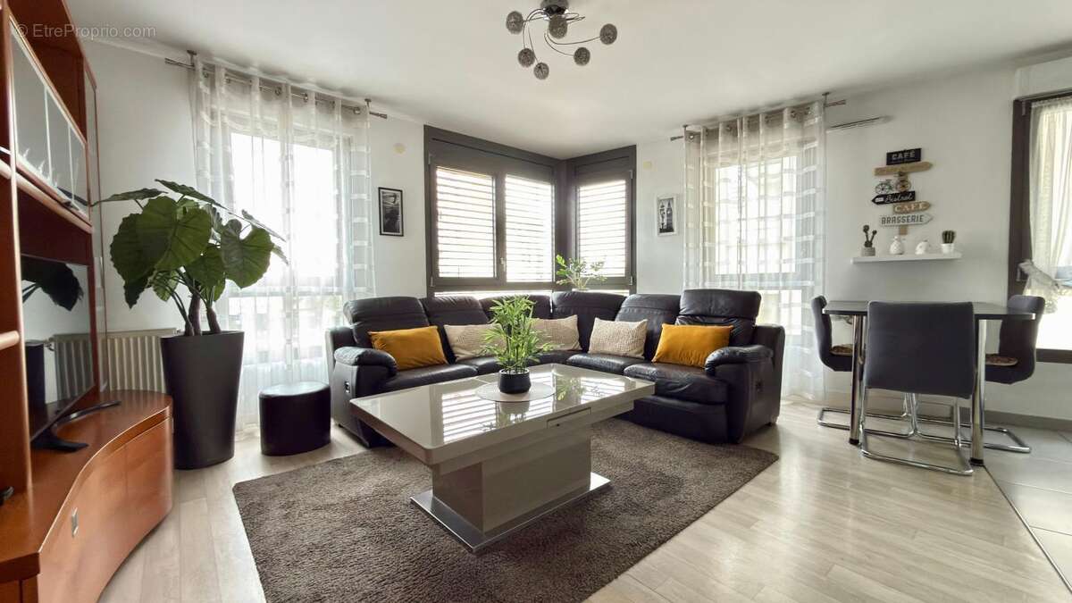 Appartement à NEUILLY-SUR-MARNE