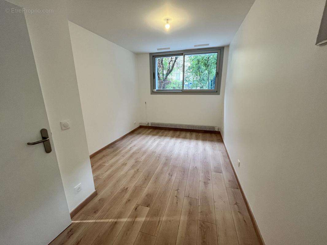 Appartement à PARIS-12E