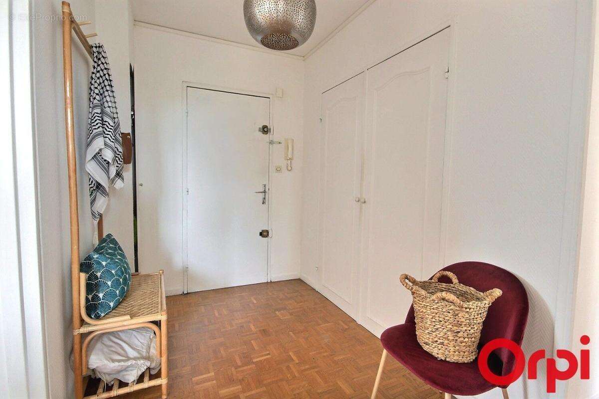 Appartement à MARSEILLE-11E