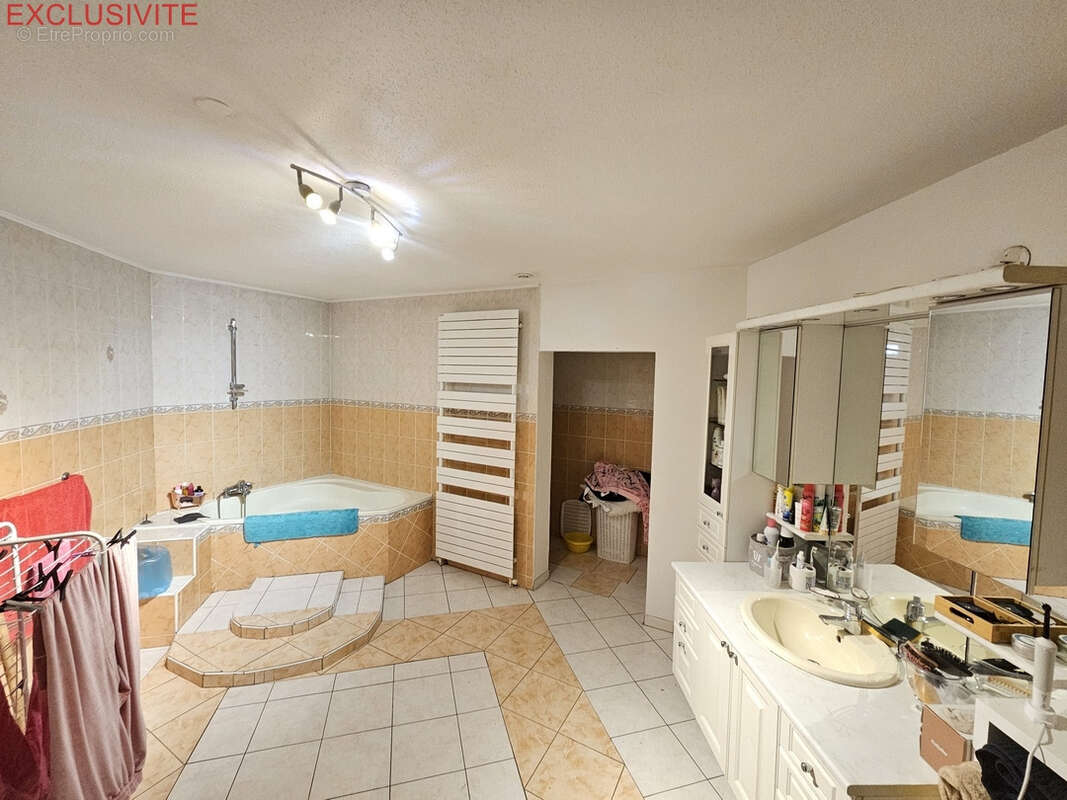 Appartement à SAINT-CLAUDE