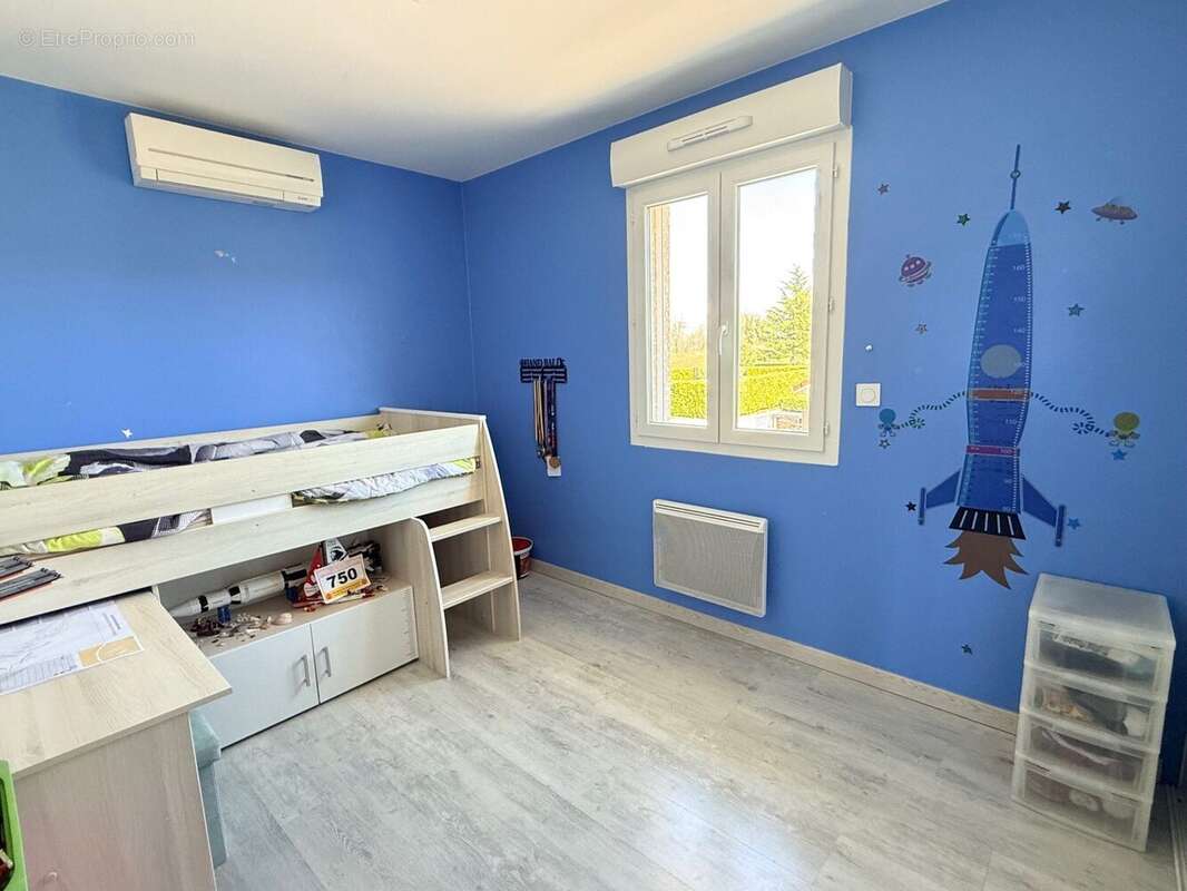 Maison à OYEU
