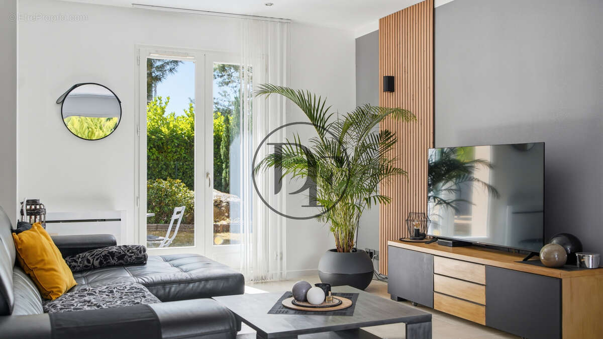 Maison recloses - 150m2 - photo 9