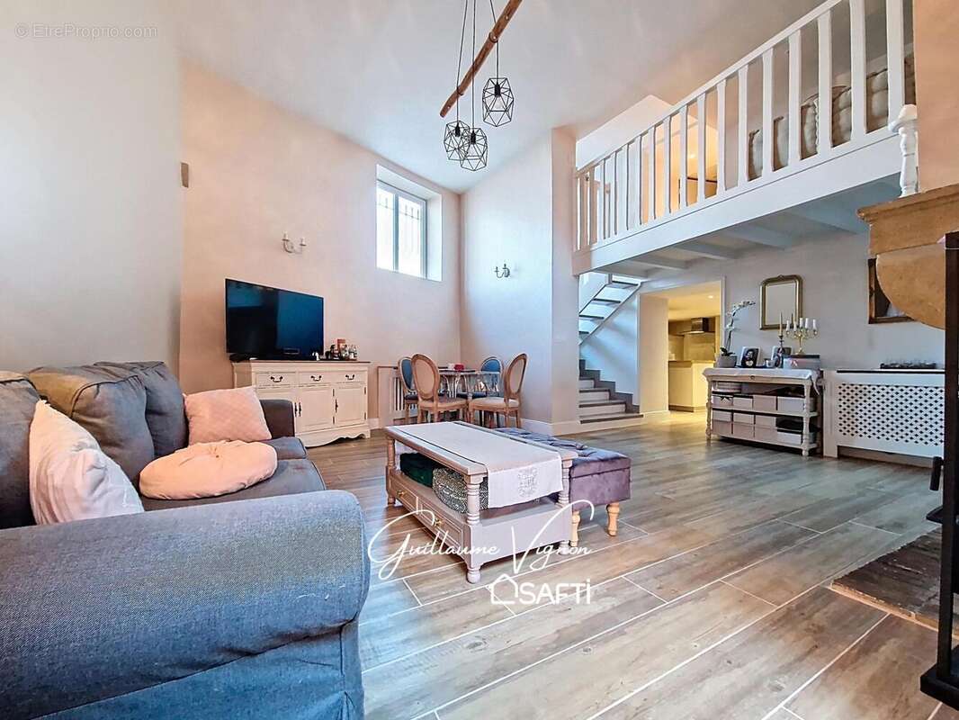 Photo 2 - Appartement à SAINTE-FOY-LES-LYON